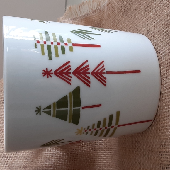 Crate Barrel Holiday Red Green Stylized Trees White Mug 12 oz Julia Rothman - Picture 2 of 9
